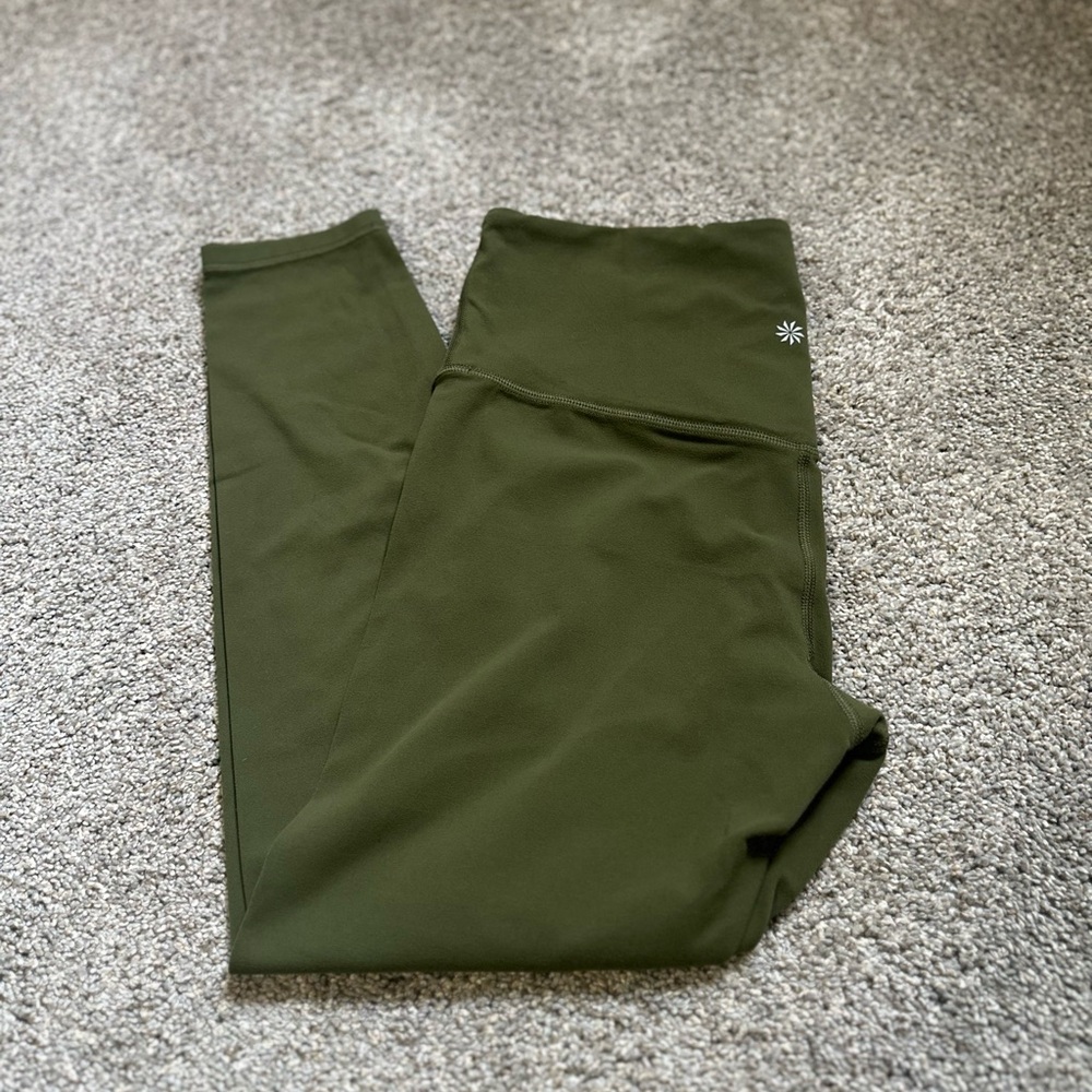 Athleta Ultra High Rise 7/8 legging in Moss Green